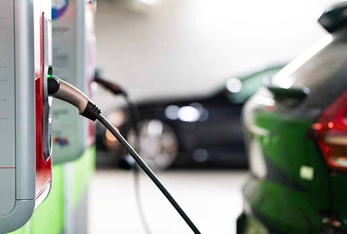 Allanando el camino para el transporte sostenible: DC EV Chargers